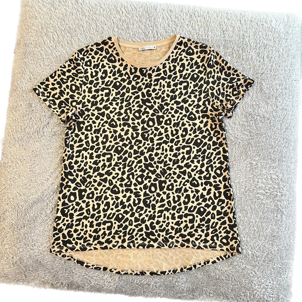 Zara cheetah print tee